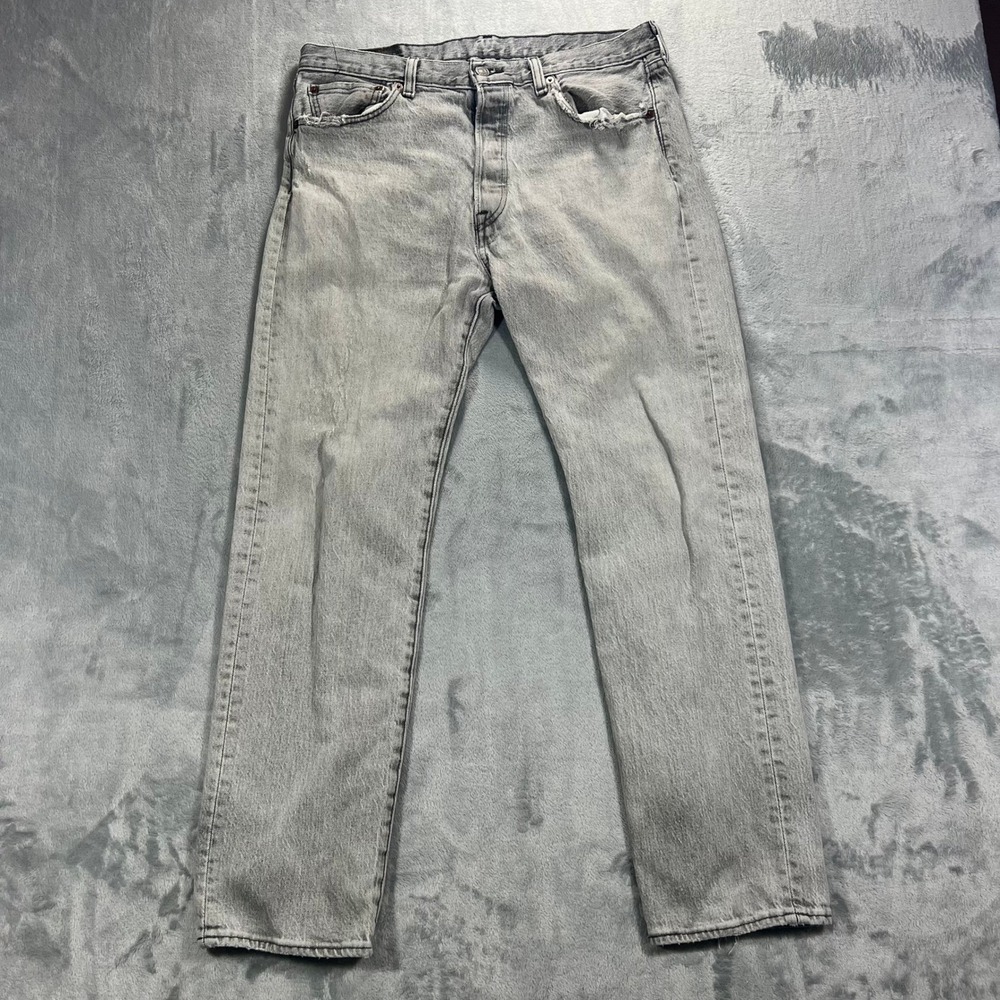 LEVIS 501 Original Fit Jeans Mens 33x30 Gray Distressed Button Fly Ripped Pocket